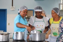 Cozinheiras das Escolas de Itabirito recebem capacitação do Programa “Mesa Brasil” do Sesc/MG
