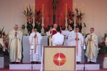 Dom Airton toma posse como arcebispo de Mariana