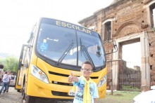 Antônio Pereira recebe novo ônibus escolar
