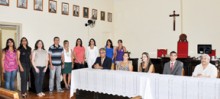 Os dez funcionários foram apresentados durante a cerimônia de assinatura do convênio