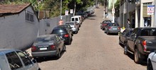 Rua José Luis dos Reis ganha sinalização de Estacionamento Rotativo do lado esquerdo da vi - Foto de Jordana Mapa