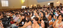 Participantes assistiram atentos à palestra - Foto de Foto-Michelle Borges