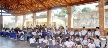 Centenas de alunos das escolas de Itabirito participaram da ação - Foto de Michelle Borges