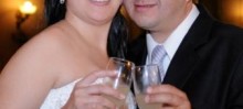 Felicidades para o casal Rose e Leonardo, que selaram matrimônio no último dia 22, numa belíssima cerimônia emocionando os familiares e amigos presentes. Os nubentes felizes da vida foram para Corumbá, no Mato Grosso do Sul.