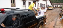 Solidariedade e voluntariado em prol das vitimas das chuvas - Foto de Eduardo Maia