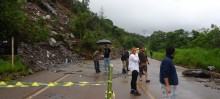 Barreira despencou na BR-356 (Rodovia dos Inconfidentes) no trecho que liga Ouro Preto a Cachoeira do Campo