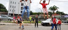 Crianças e adolescentes se divertiram na Praça Femsa da Cidadania - Foto de Agnaldo Montesso
