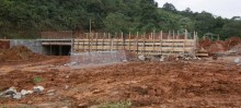 Construção da ponde de acesso ao Ginásio de Santa Rita - Foto de Neno Vianna
