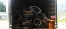 Recolhimento de pneus no Ecoponto. Divulgação Secretaria de Meio Ambiente de Ouro Preto