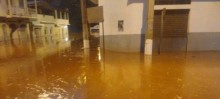 Cidade de Barra Longa na noite do desastre