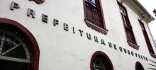 Prefeitura de Ouro Preto entrega certificado de qualificação aos servidores