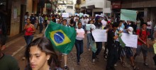 Itabirito também realiza manifestação contra corrupção e pelo transporte público