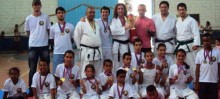 Atletas de Ouro Preto participam da 6ª Copa aberta de Karate na cidade de Tiradentes