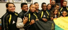 Alguns dos jovens participantes do programa Bolsa-Atleta - Foto de Neno Vianna