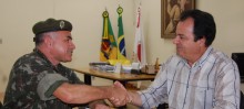 Celso toma posse como presidente da Junta Militar - Foto de Douglas Couto