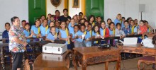 Câmara de Mariana recebe alunos do Gomes Freire