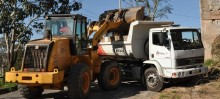 Mutirão contra a dengue recolhe 15 caminhões carregados de lixo e entulhos em Itabirito