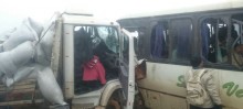Caminhão bate em ônibus na Serra da Santa e deixa mais de 20 feridos