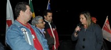 Juliana Silveira foi ouvida durante o comício e reforçou o apoio a Manoel e Gilmar