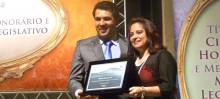 Andréia Donadon Leal recebe o título de Cidadão Honorário Especial