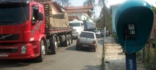 Trânsito tumultuado causa acidentes em Saramenha de Cima